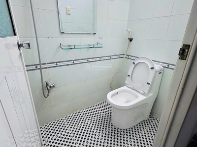 Bán căn hộ lô chất lượng nhất cc 312 lạc long quân, q11. căn góc thoáng mát 70m2 2