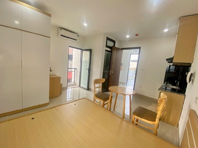 Cho thuê ccmn cực đẹp thoáng ban công cửa sổ giá rẻ tại 72 tôn thất tùng, đống đa 0