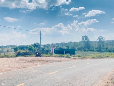 Đất 3 mặt tiền nhựa tân phú, ninh gia, lâm đồng qua cầu tân bình một đoạn 3