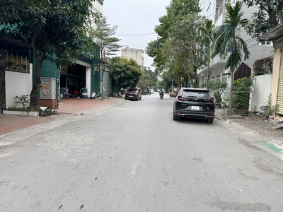 Bán Đất Mặt Phố Chính Trung 79,5m2, MT 5m, Hướng Đông Nam, Sát UBND   Vin Gia Lâm 6