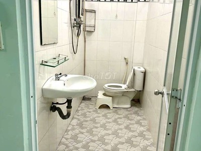 CHO THUÊ NHÀ Nguyên Căn đường số 4,P.Linh Tây - 2 TẦNG Có 2PN 2WC giá 10tr/tháng 7