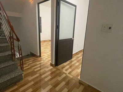 Căn 3 tầng - Gần đường nhựa - Ngay chợ Đa Phúc - Chỉ hơn 1,6 tỉ 0