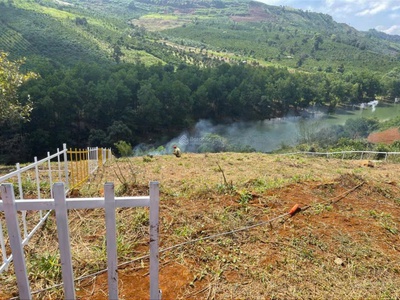 Hot     sở hữu ngay lô đất đẹp - giá tốt - vị trí đắc địa tại phường 2, tp bảo lộc  lộc tân cũ 0