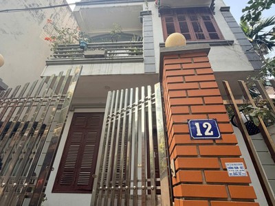 Bán nhà thạch bàn long biên - giá hợp lý - mặt tiền rộng - ngõ thông - gần trung tâm 3