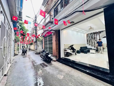 Cầu giấy - xuân thuỷ - 38m2 - 5t - mặt tiền 5m - ngõ ba gác tránh xe máy - 9.1 tỷ  - gần phố 0