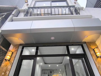 Bán nhà mới thạch bàn full nội thất 41m 5 tầng nhỉnh 7 tỷ 0