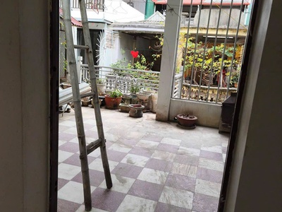 Cho thuê nhà ngõ ô tô thái hà 60m  x 4 tầng, 4 ngủ, 3 vệ sinh, 15 triệu 3