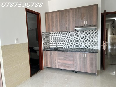 Cho thuê phòng trọ view đẹp có ban công tại tôn thất thuyết, q4, hcm,dt 30m2, giá 5,2tr/th 3