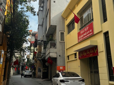 Siêu phẩm, bán nhà lạc long quân, ô tô vào nhà, 80m chỉ 27 tỷ 0