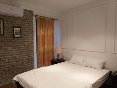 Cho thuê nguyên căn 8 p.ngủ phố Văn Cao, DT: 90m2. 1