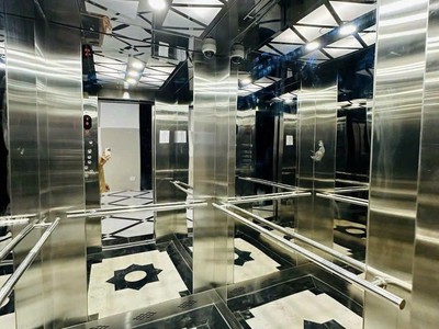 Tòa nhà đẹp sang mt lạc long quân tân bình, hầm 6 tầng dt 1,7...