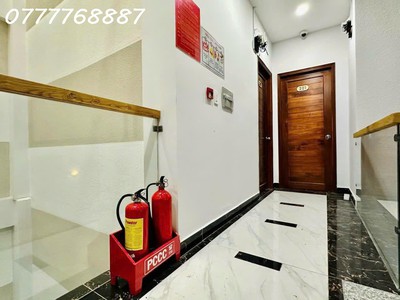 Tòa nhà đẹp sang mt lạc long quân tân bình, hầm 6 tầng dt 1,7 tỷ/năm 2