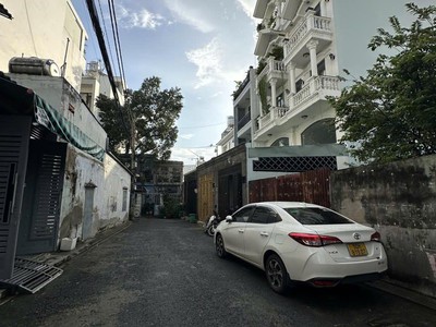 Nhà đẹp - mặt tiền - nguyễn phúc chu - gần metro 2 - 97m2 - ̀4tầng - giá 11,9tỷ 1