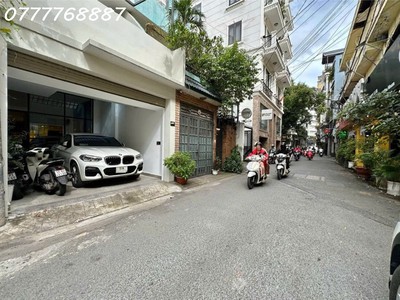 Nhà phố siêu đẹp phong cách hiện đại đối diện adora hoàng văn thụ phú nhuận 1