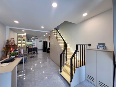 Nhà mới đón tết - 2 lầu - ô tô đậu cửa ngày đêm - lê văn việt - f tăng nhơn phú b - ngay vincom 1