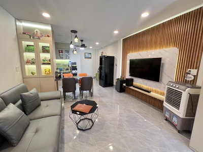 Nhà mới đón tết - 2 lầu - ô tô đậu cửa ngày đêm - lê văn việt - f tăng nhơn phú b - ngay vincom 2