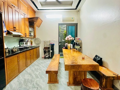 Bán nhà lê đại hành, 80m2, 3 tầng, mặt tiền gần 6m, nhỉnh 32 tỷ, kinh doanh 1