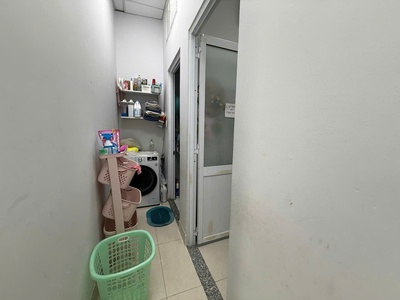 Ngay q1 - nhà 2 tầng btct - 4pn lớn - có pn trệt - bình thạnh - hẻm 4m - khu dân trí - chủ gấp bán 1