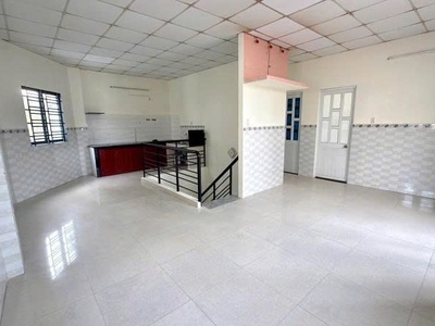 Bán nhà hẻm xe hơi 6m lạc long quân - gần hàn hải nguyên, 10x11m, 2 tầng, chỉ 9,4 tỷ. 0