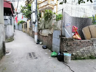 Bán mảnh đất 65 m2 có 3 mặt giáp ngõ ra phố Thúy lĩnh 2