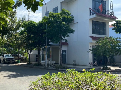 Căn góc biệt thự KDC Hưng Phú DT 120m, 3 tầng khu đồng bộ 1