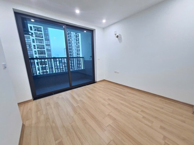 Bán chung cư Khương Đình, tầng đẹp, 3 ngủ 2WC, nội thất cao cấp, gần nhiều tuyến đường lớn. 2