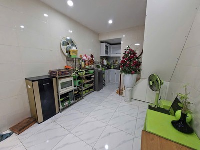 .Nhà 2 tầng chợ Cột Đèn - Lê Chân 1