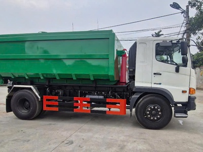 Cần bán xe chuyên dụng thiết bị môi trường 4