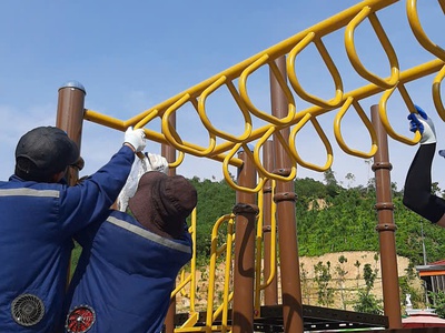 Thi công khu vui chơi ngoài trời, sửa chữa máng trượt, thiết bị vận động học đường 8