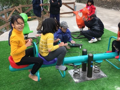 Ngựa bập bênh gỗ 4