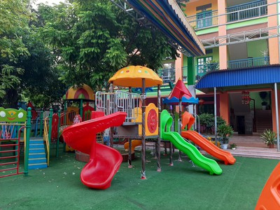 Thi công khu vui chơi ngoài trời, sửa chữa máng trượt, thiết bị vận động học đường 16