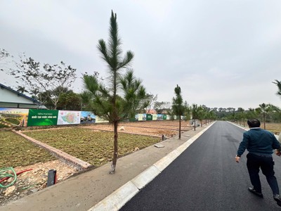 Bán đất 100m2 view hồ ở cổ đông - gần khu đô thị vệ tinh hoà lạc - khu vực phát triển mạnh 0