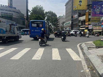 Nhỉnh 22tỷ-6tầng 10pn 58m mặt tiền sầm uất châu văn liêm p.chợ lớn quận 5 1