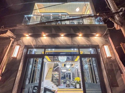 nhà luxury thang máy trung tâm nhà bè nhà mới 100 0