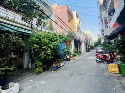 Ngay tô hiệu - hoà bình - 2 tầng 52m - hẻm xe hơi 7m thông - sẵn dòng tiền chỉ 6.2 tl 2