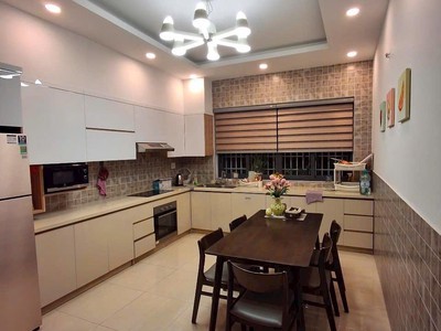 Bán nhà hxh cộng hòa phường 13, tân bình 6x15m 5 tầng mới 1