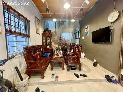 Bán nhà bùi xương trạch. thanh xuân. diện tích 35m2 x4tầng. mặt tiền 3.5m2. giá bán. 5 tỷ 2