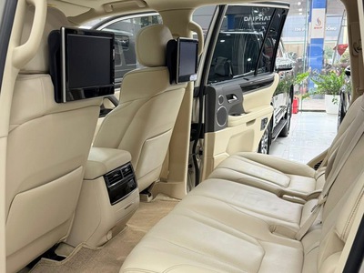 Bán Lexus LX570 sản xuất 2016 màu vàng cát. 7