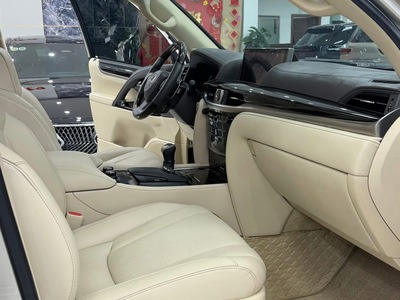 Bán Lexus LX570 sản xuất 2016 màu vàng cát. 9