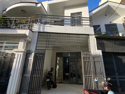 Bán nhà 2 tầng mặt tiền nguyễn khánh toàn, cách biển 300m, giá 6,9 tỷ 1