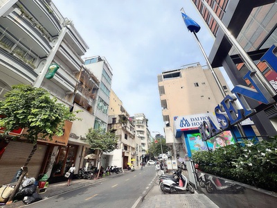 Bán nhà 2 tầng mặt tiền kd đ.nguyễn văn tráng, bên thành, quận 1 - dt 4m 18m sh vuông đẹp - khu vực 2