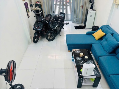 Nhà hẻm 9m 3.5x11m lửng lầu bùi minh trực p6q8 2