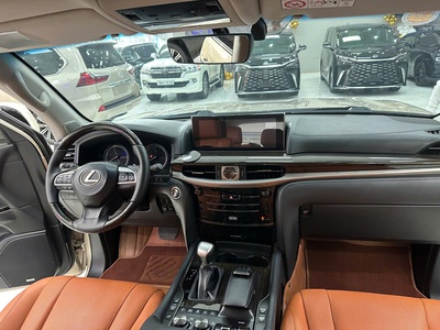 Bán Lexus LX570 Vàng Cát 2018 Đẹp Xuất Sắc 5