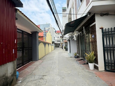 Siêu phẩm nhà 4 tầng ô tô đỗ cửa ngày đêm .toạ lạc ngay mặt chính 97 đoàn kết, đằng hải 0