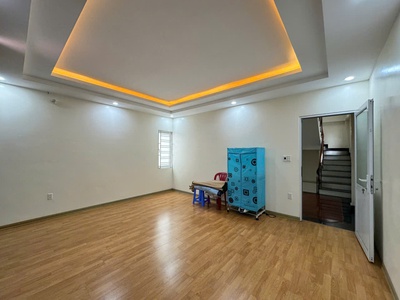 Siêu phẩm nhà 4 tầng ô tô đỗ cửa ngày đêm .toạ lạc ngay mặt chính 97 đoàn kết, đằng hải 4