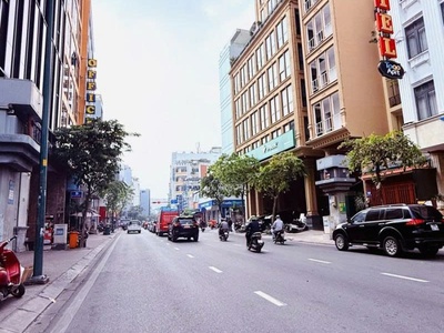 Bán nhà mặt tiền bạch đằng - gần đặng văn sâm, 6,2x15m, 4 tầng - 12 chdv, chỉ 28 tỷ. 0