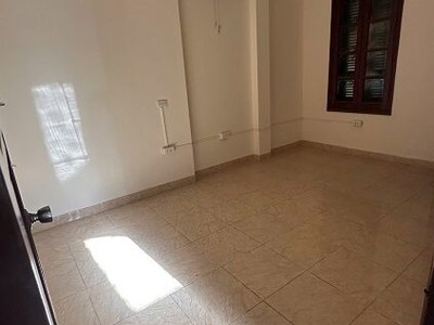 Cho thuê tầng 4  1 khách, 1 ngủ, 1 wc  nhà mặt đường nguyễn lân, thanh xuân, hà nội 0