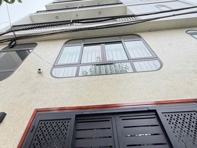 Nhà 6 tầng thang máy phúc lợi long biên diện tích 50m  mặt tiền 9.6m 0