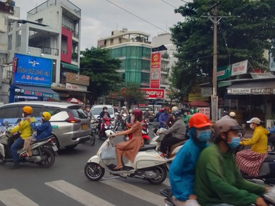 Siêu phẩm mtkd đường 16m - kinh doanh sầm uất ngày đêm - q tân phú 4