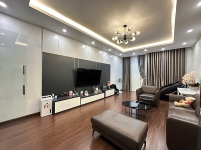 Bán nhà mặt đường hoàng ngọc phách - 105m 4 tầng, - đường 12m - giá 11.5 tỉ 0